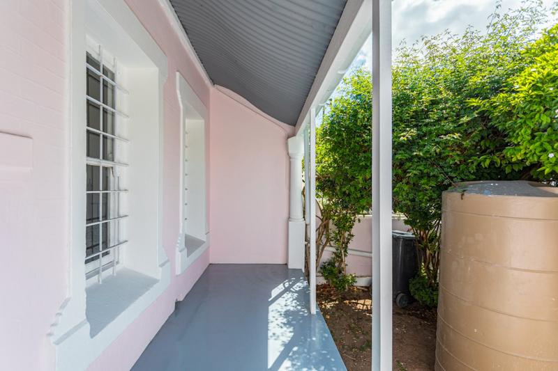 To Let 1 Bedroom Property for Rent in Observatory Western Cape